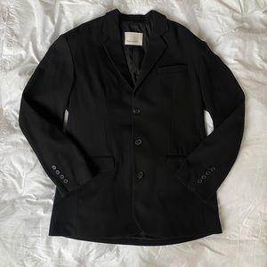 THE FRANKIE SHOP BEA BOXY BLAZER.